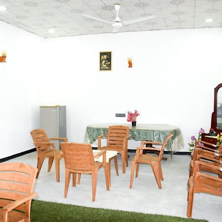 Tharaka Homestay Weligama Exterior foto